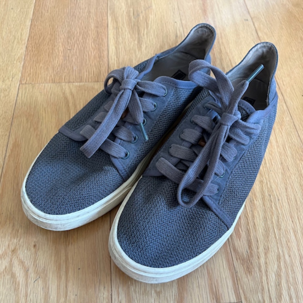 Olukai Pehuea Lī sneakers size 8